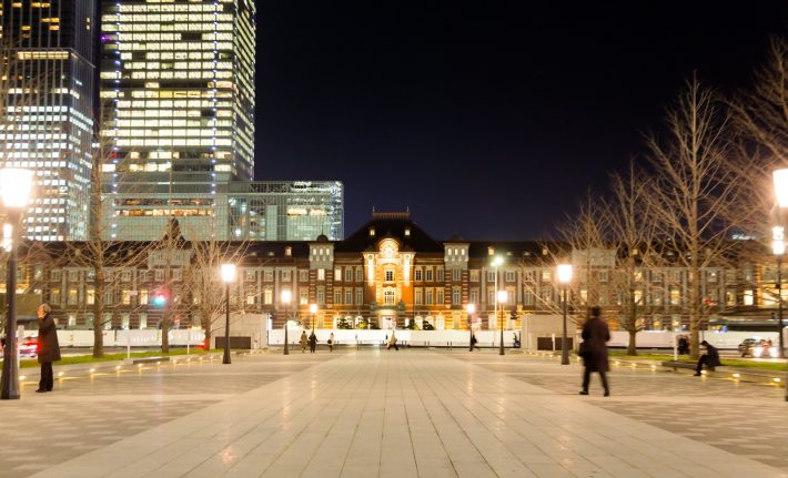 東京駅丸の内側正面からの夜景